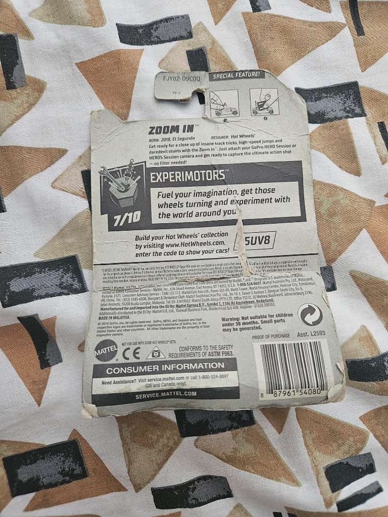Hotwheels zoom in