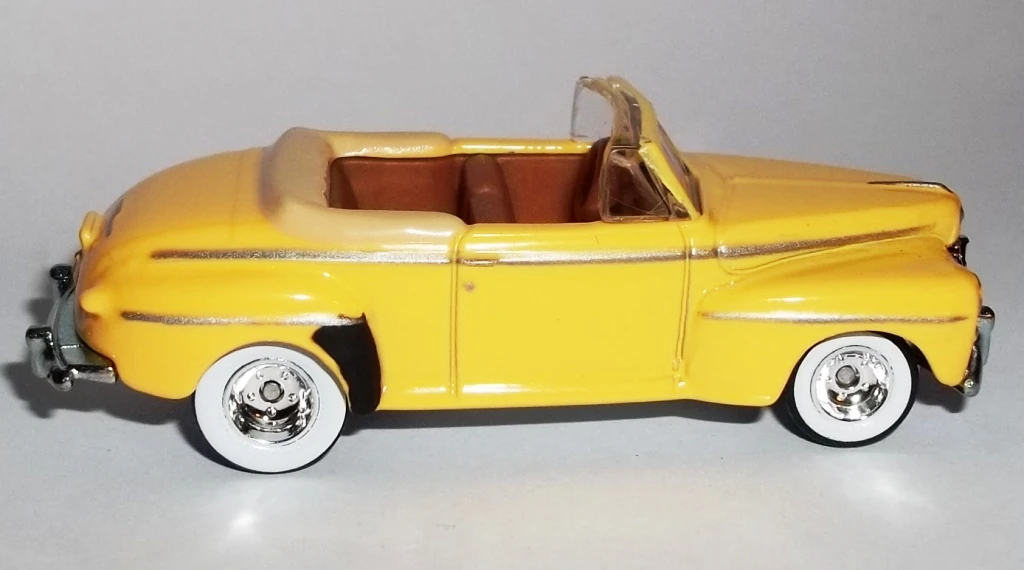 Ford Super De Luxe