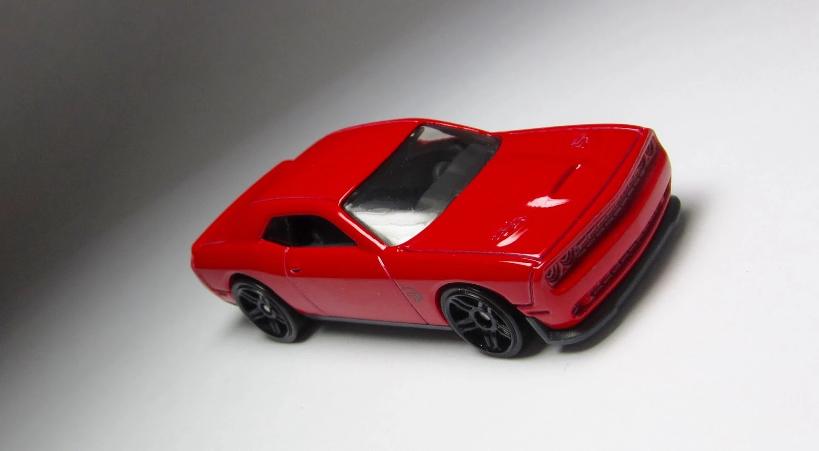 '15 Dodge Challenger SRT