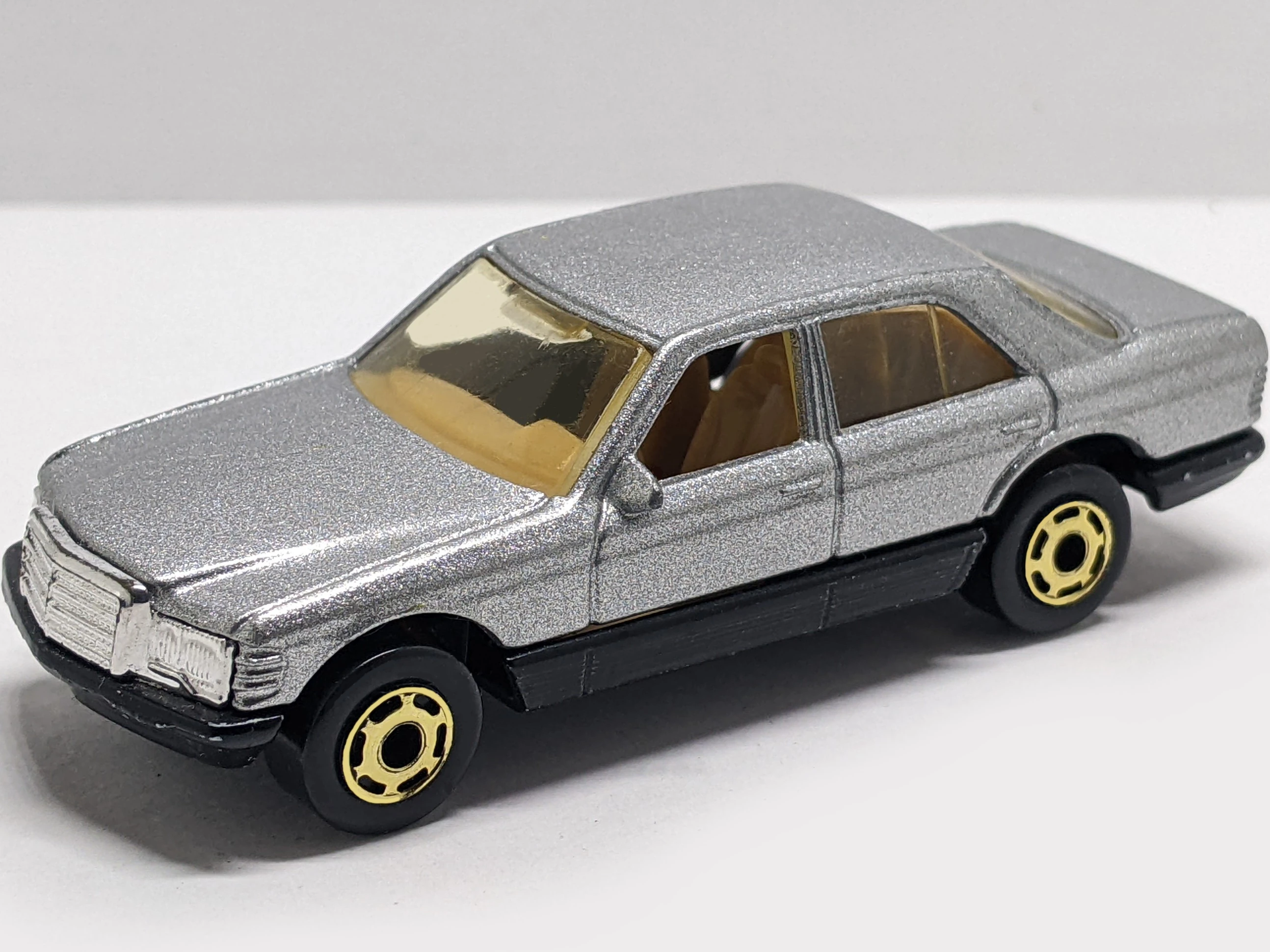 Mercedes 380 SEL