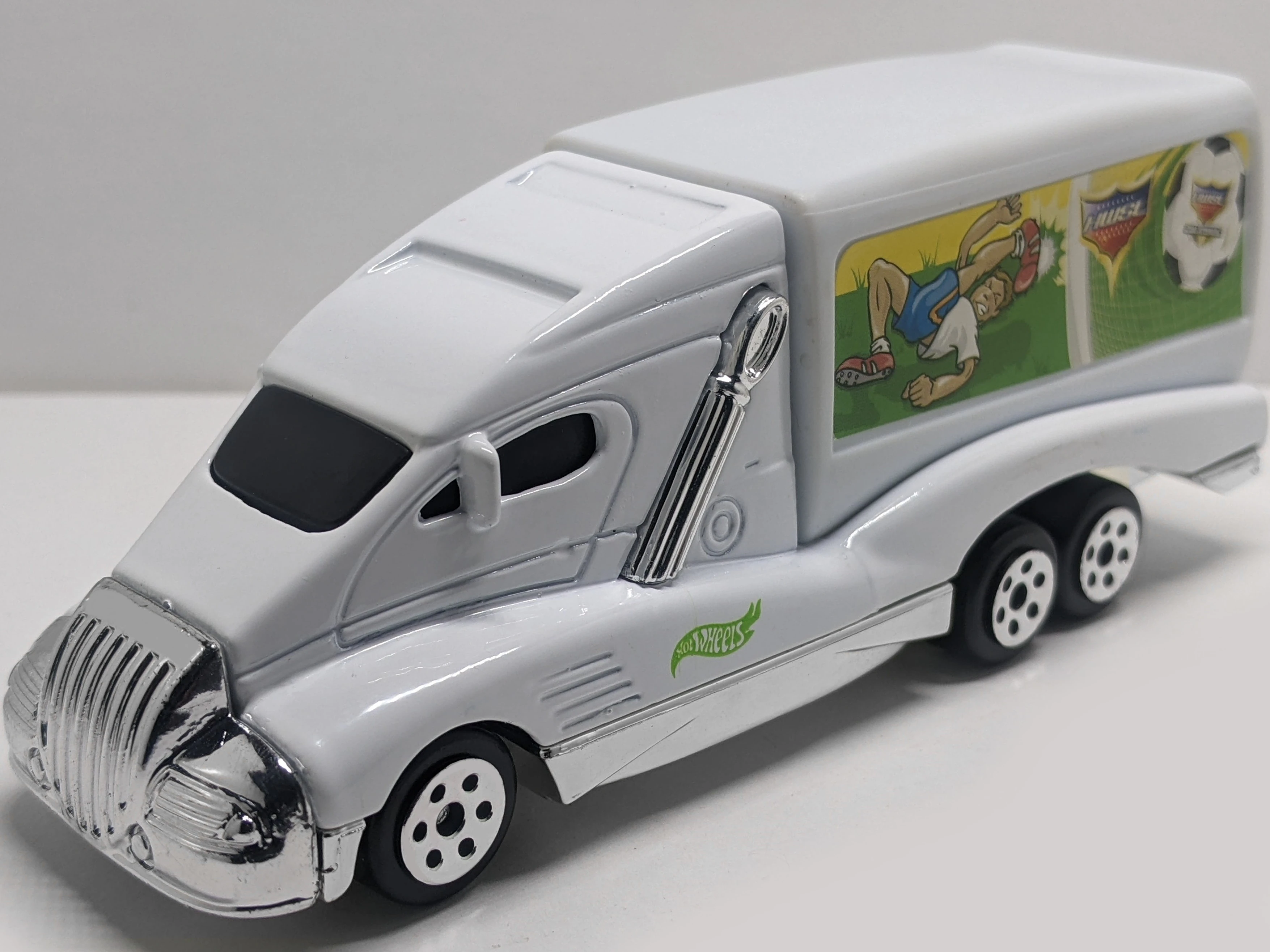 Aerodynamic Cargo Truck