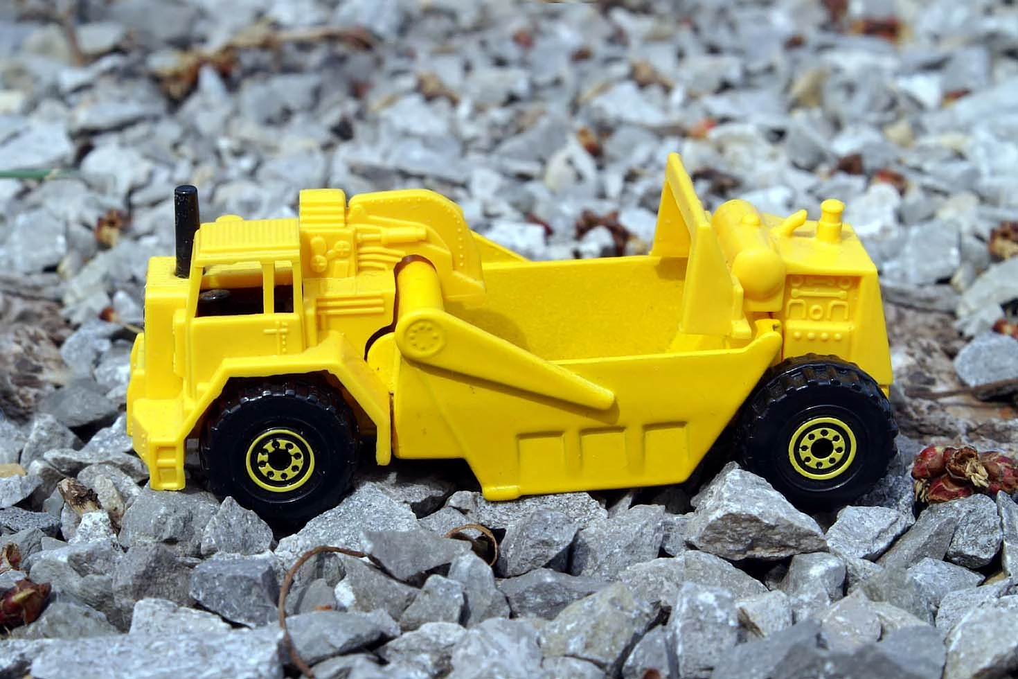 CAT Earth Mover