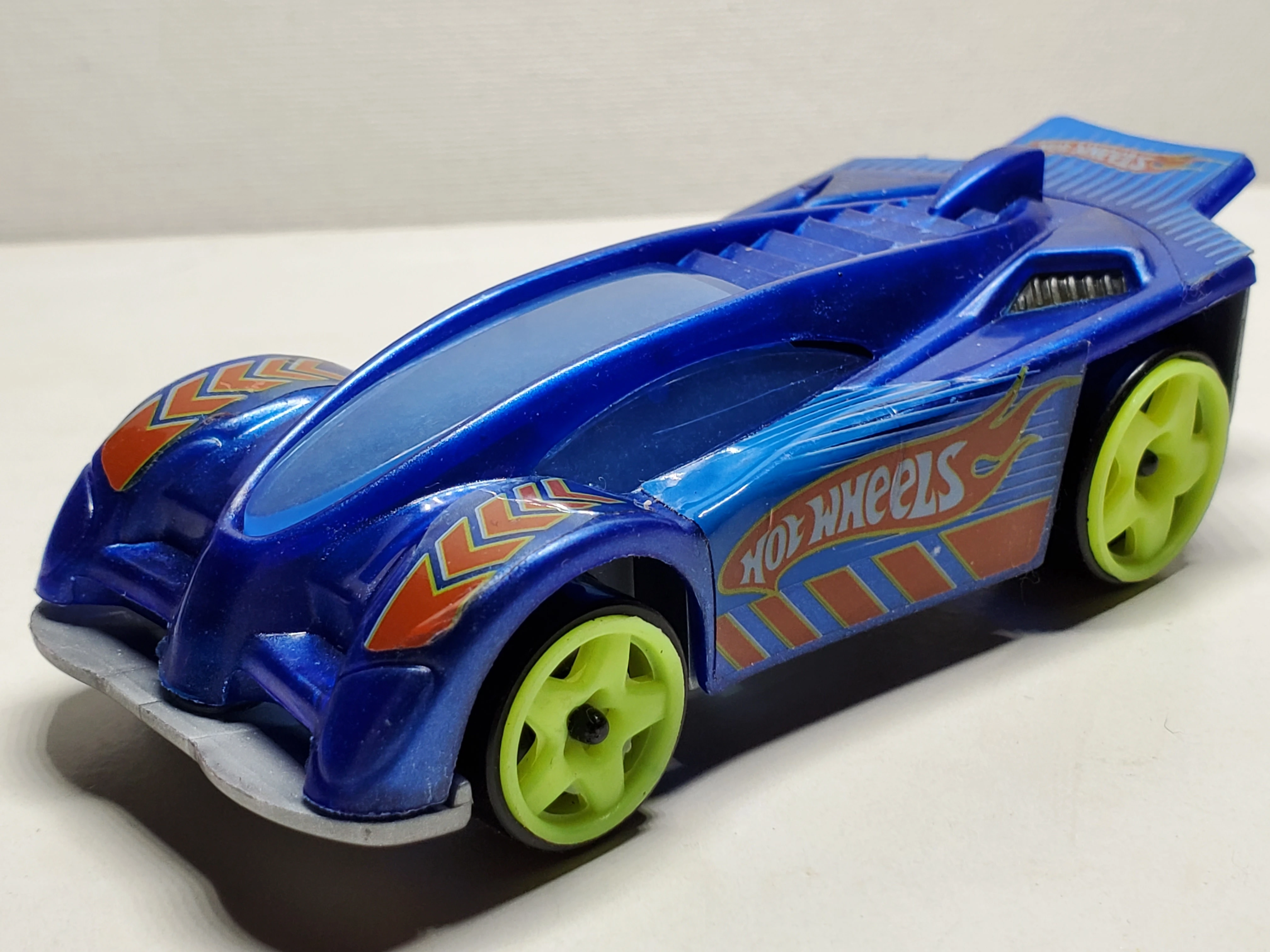 Side Draft (Candy Container)