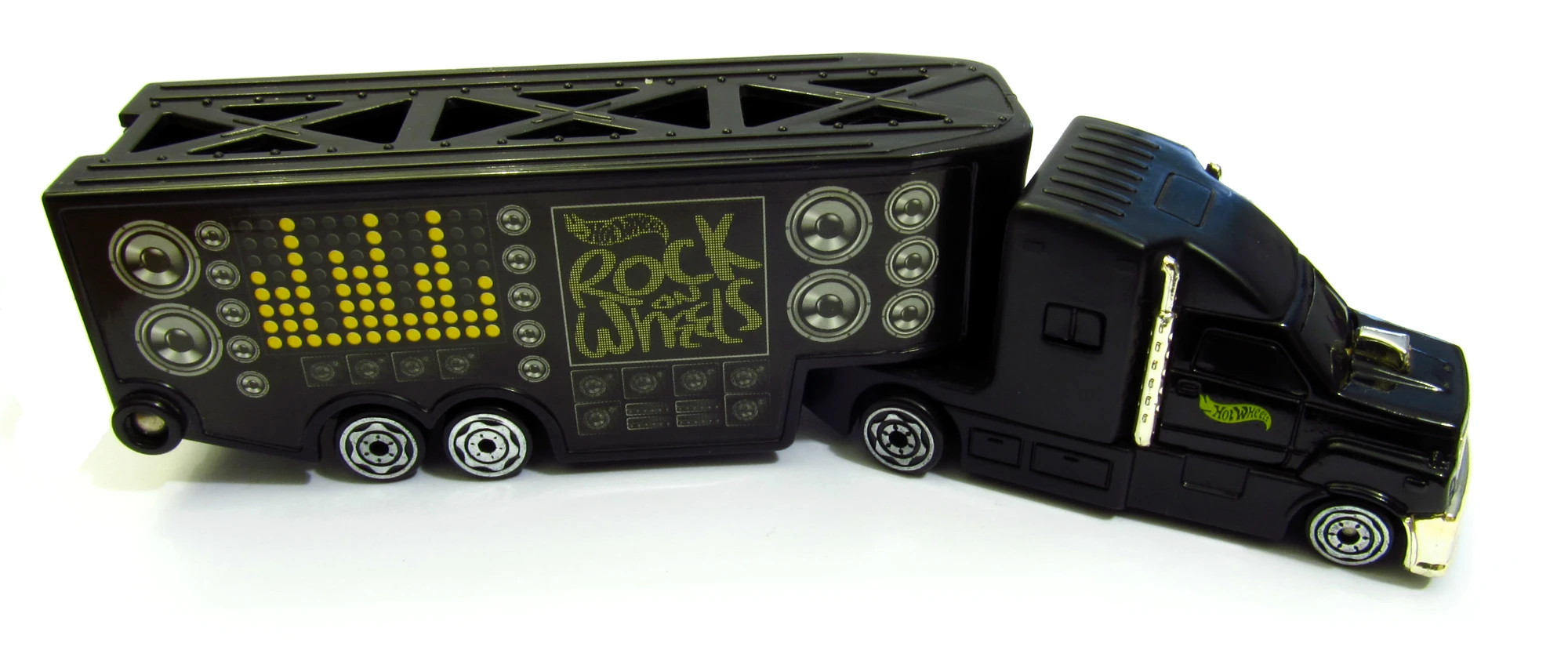 Short Nose Sleeper Cab Truck