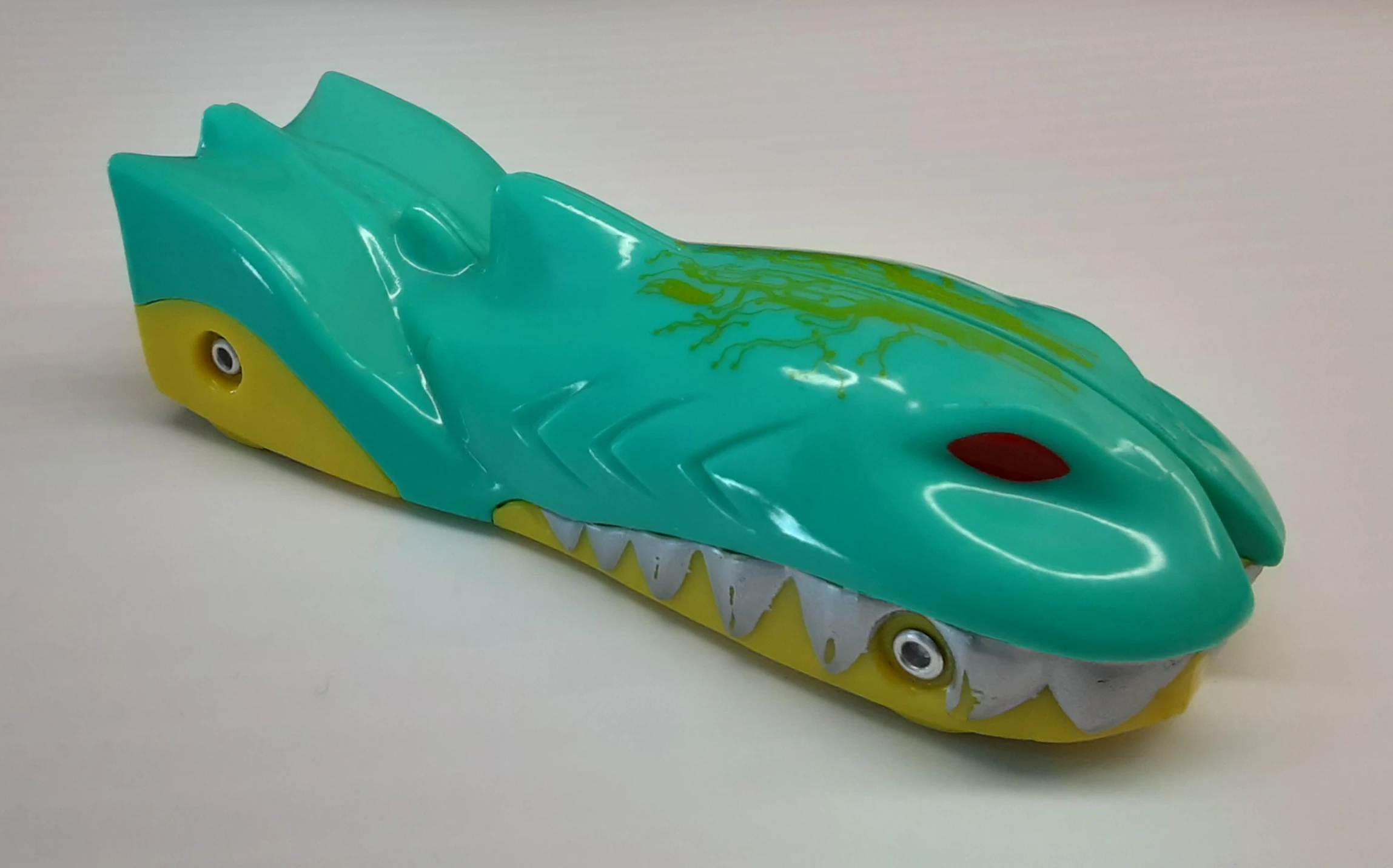Shark Tearor