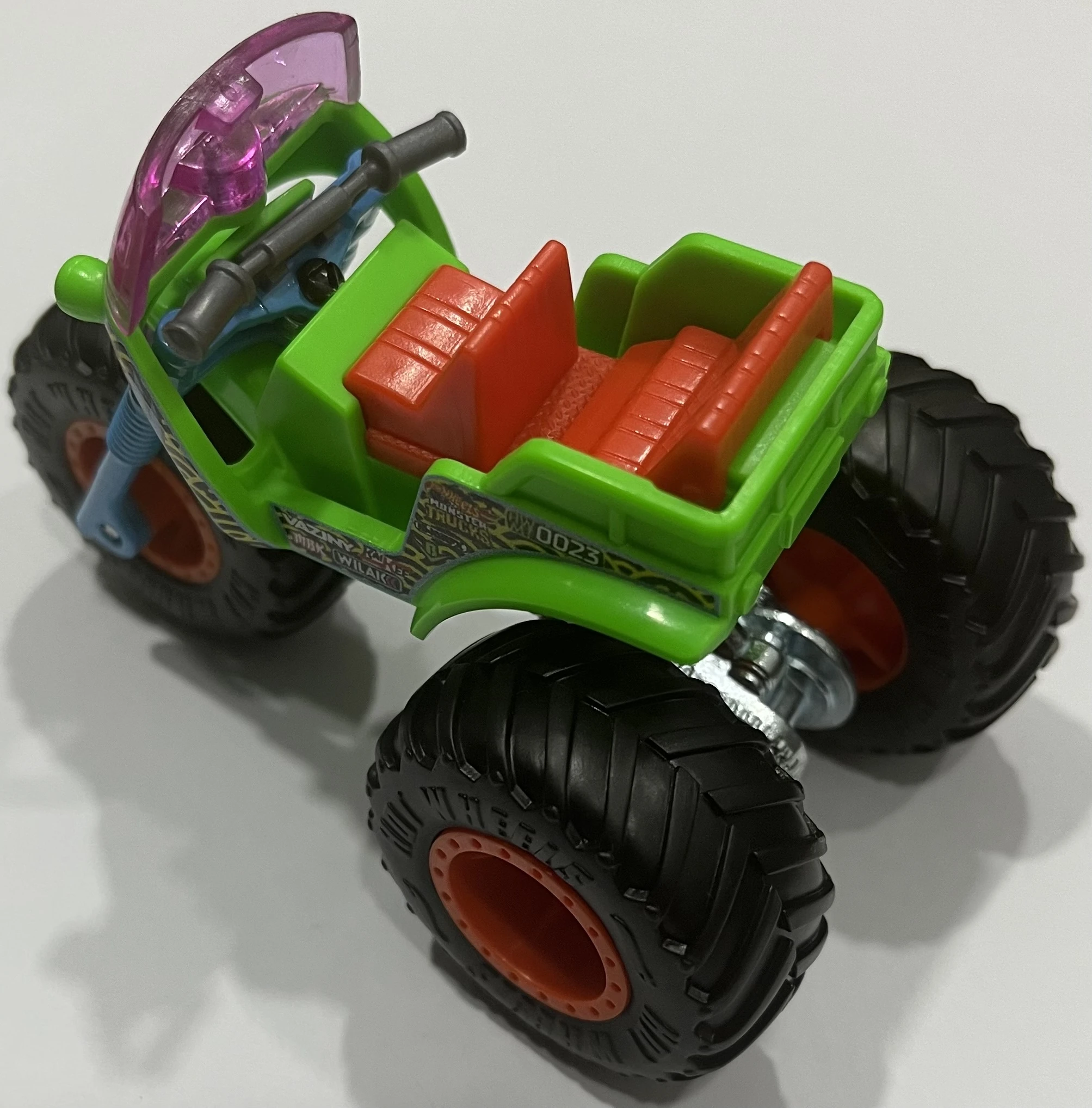 Tuk 'N' Roll